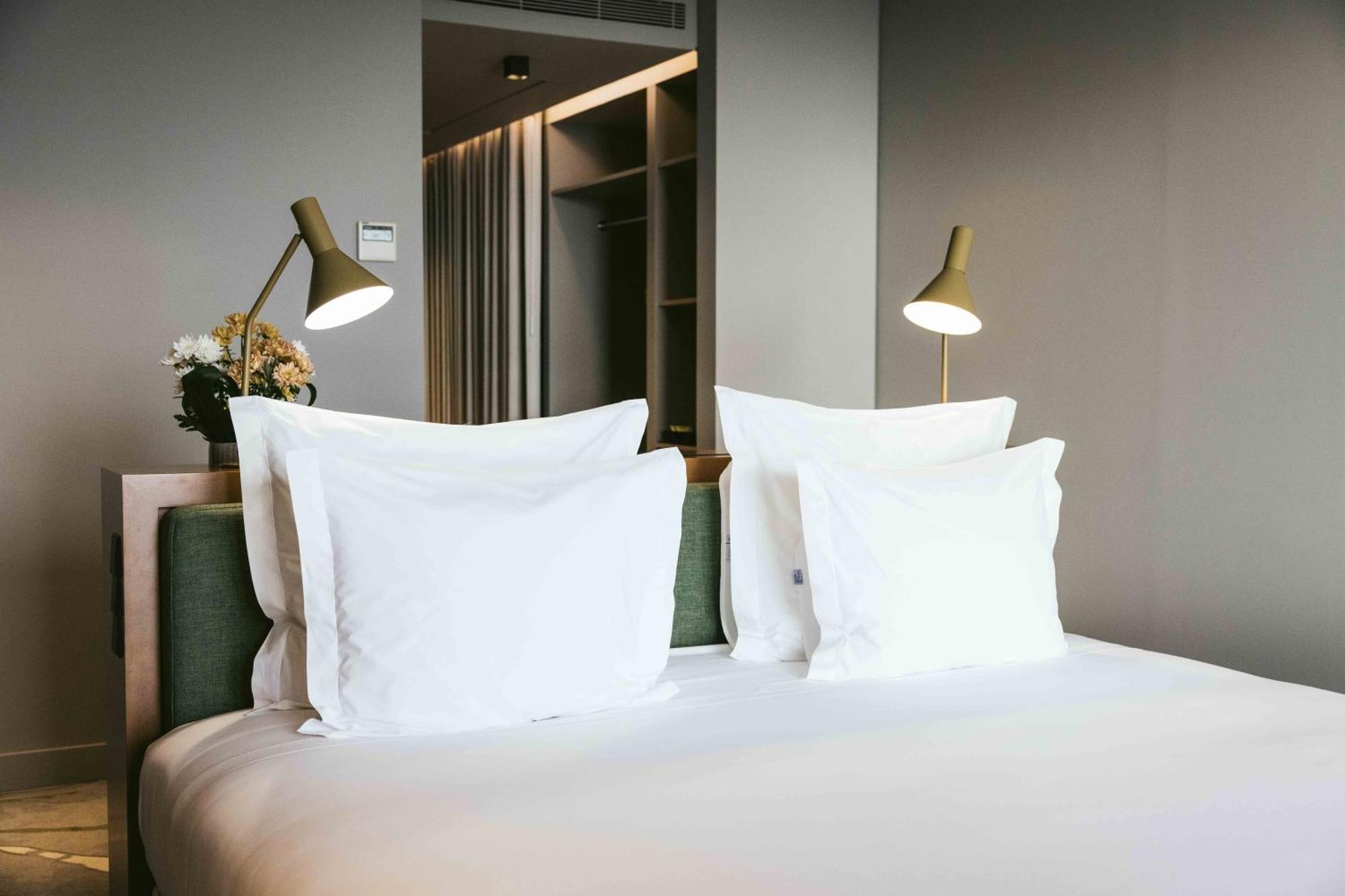 Octant Ponta Delgada Hotel Bagian luar foto A room at the hotel