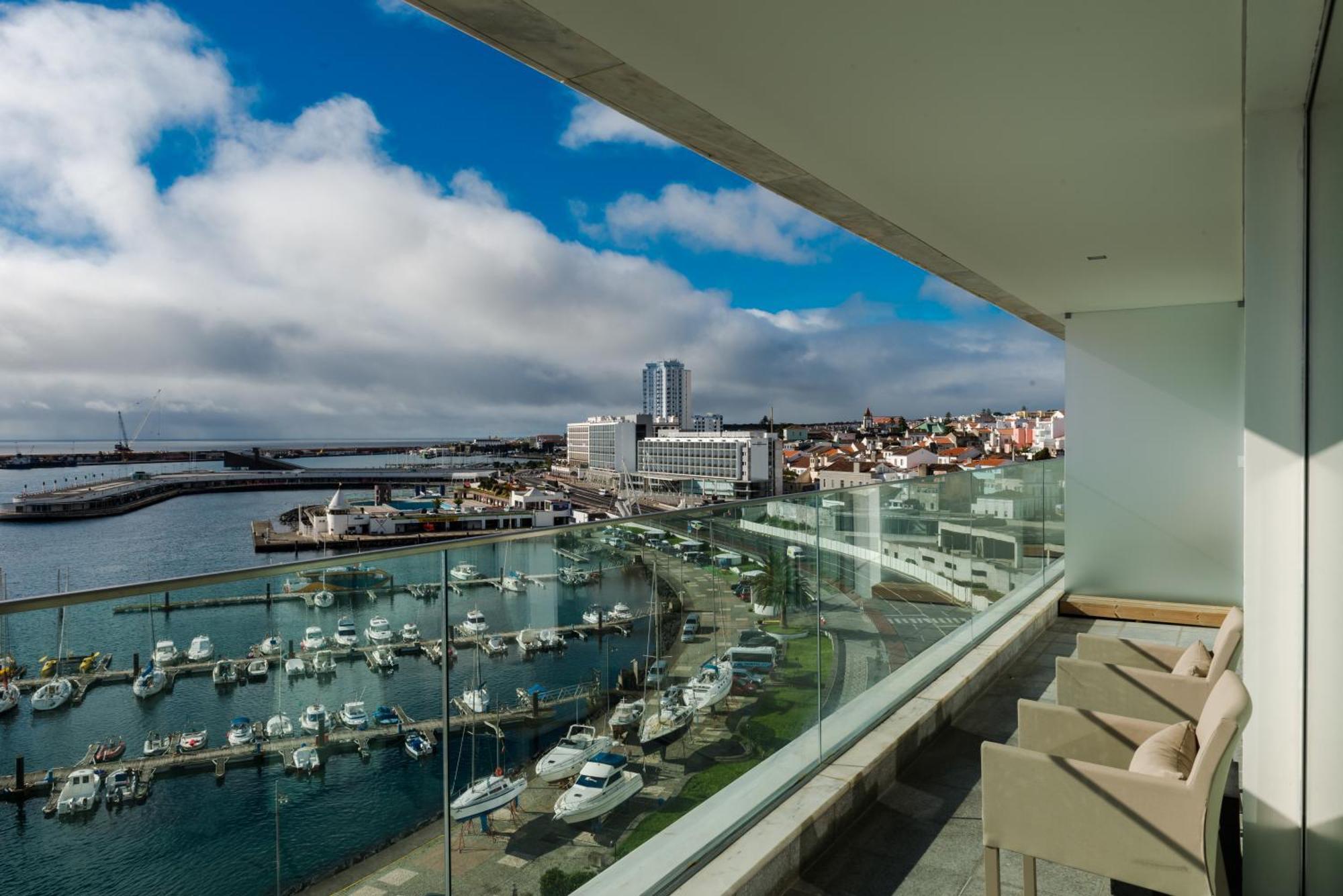 Octant Ponta Delgada Hotel Bagian luar foto View from a balcony