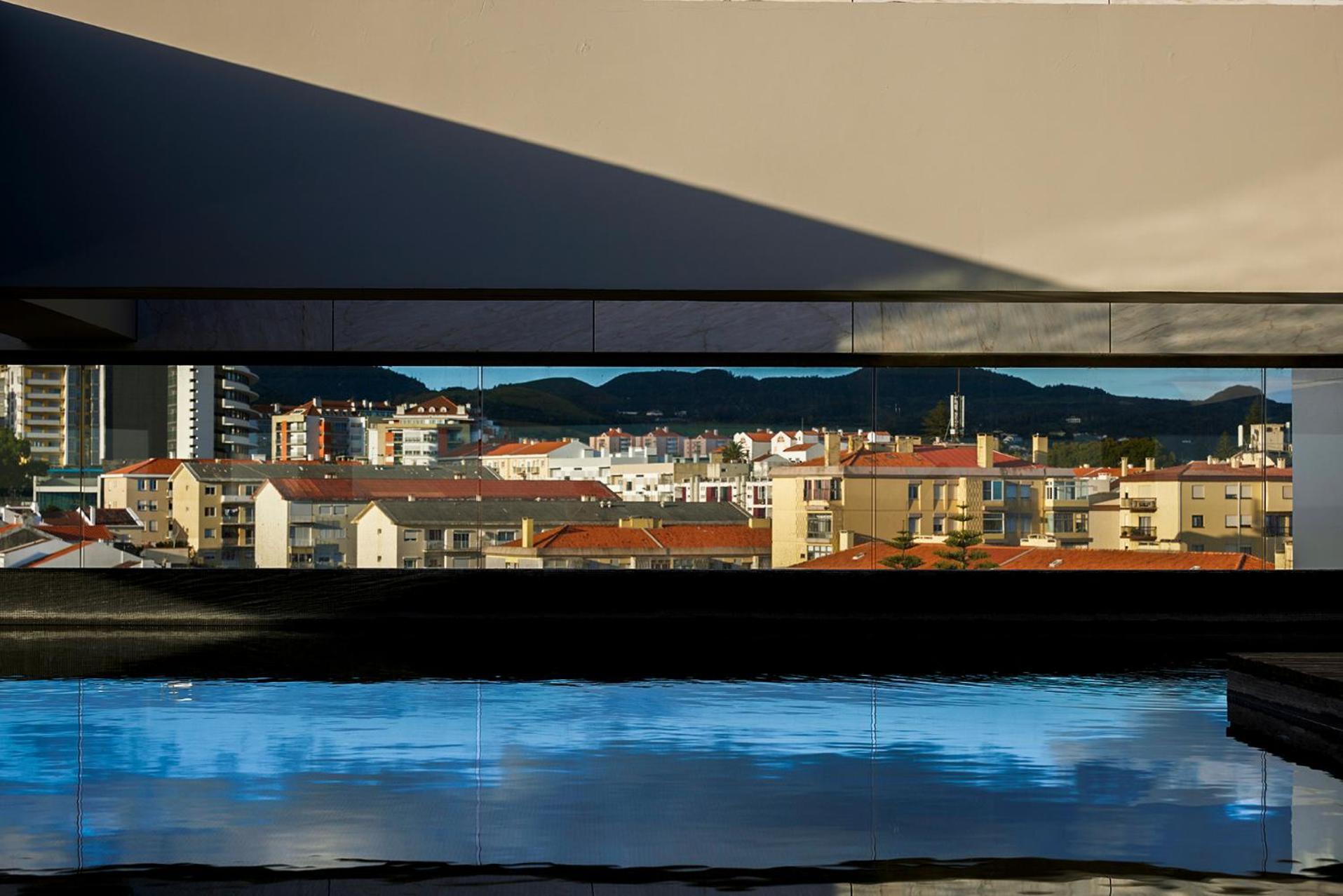 Octant Ponta Delgada Hotel Bagian luar foto View of the city