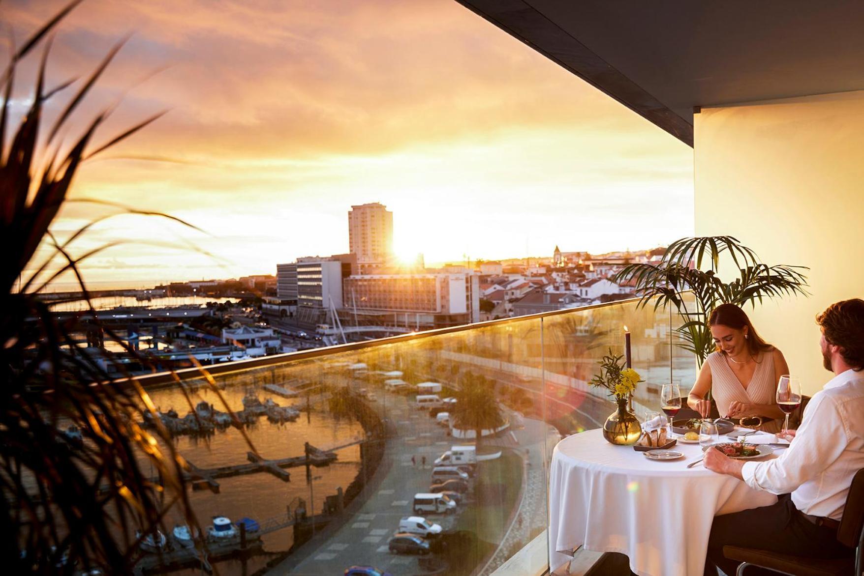 Octant Ponta Delgada Hotel Bagian luar foto View from the hotel