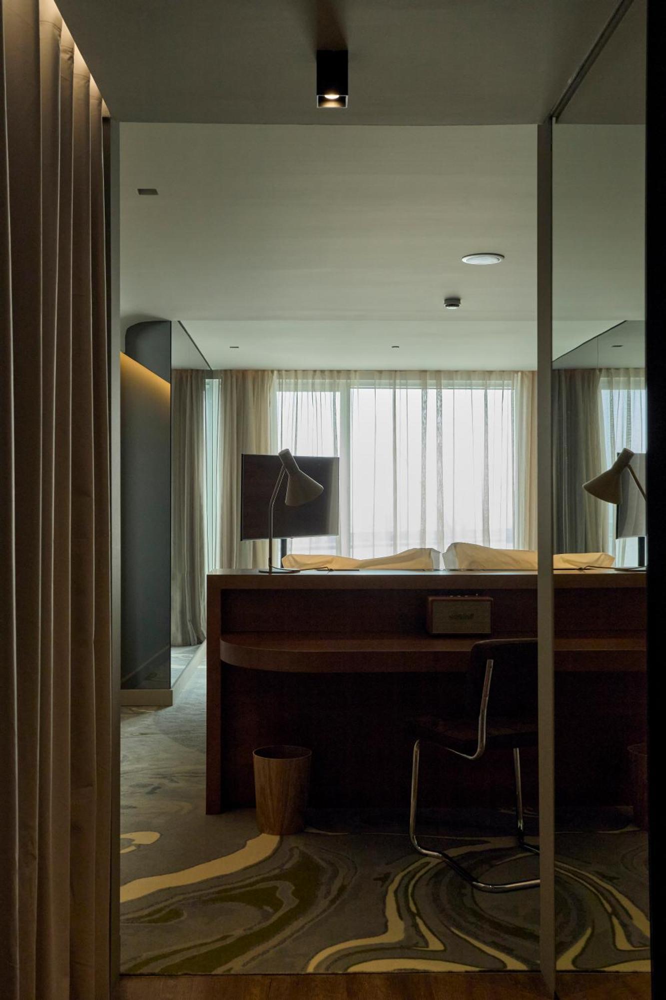 Octant Ponta Delgada Hotel Bagian luar foto A room at the hotel